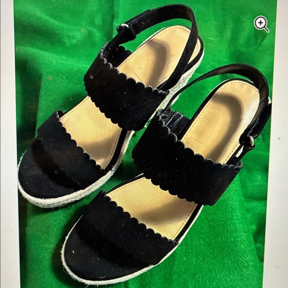 LC Lauren Conrad Shoes - LC Lauren Conrad Cactusflower Wedge Black Scalloped Women's Sandals 8.5 NWT